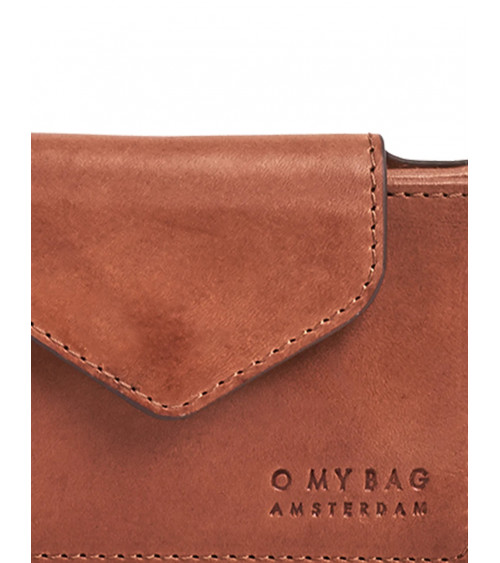sustainable leather wallet